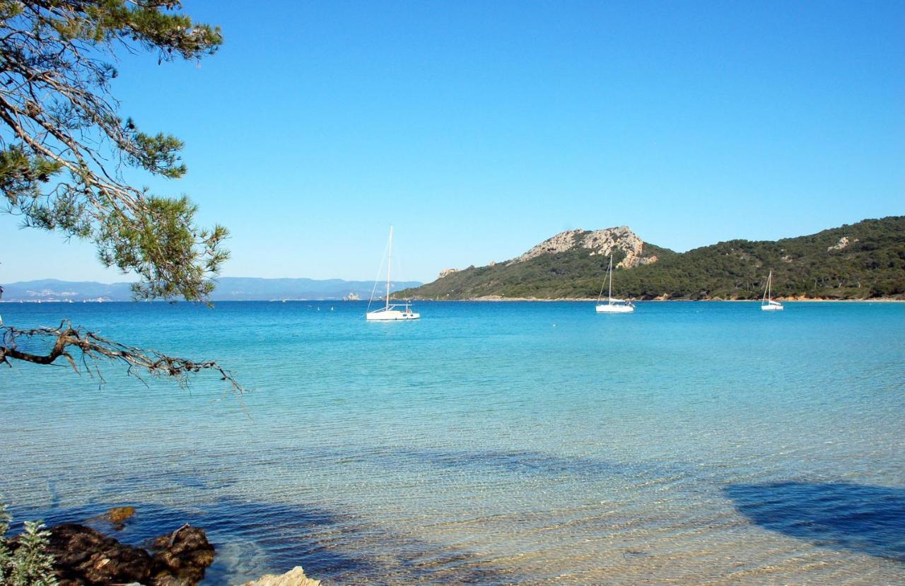 Appartement En Residence Privee, Face A La Mer Avec Acces Direct Plage Hyères Eksteriør bilde